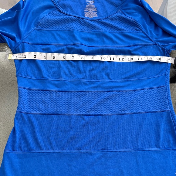 Danskin Women’s Vibrant Blue Rash Guard - Picture 5 of 6